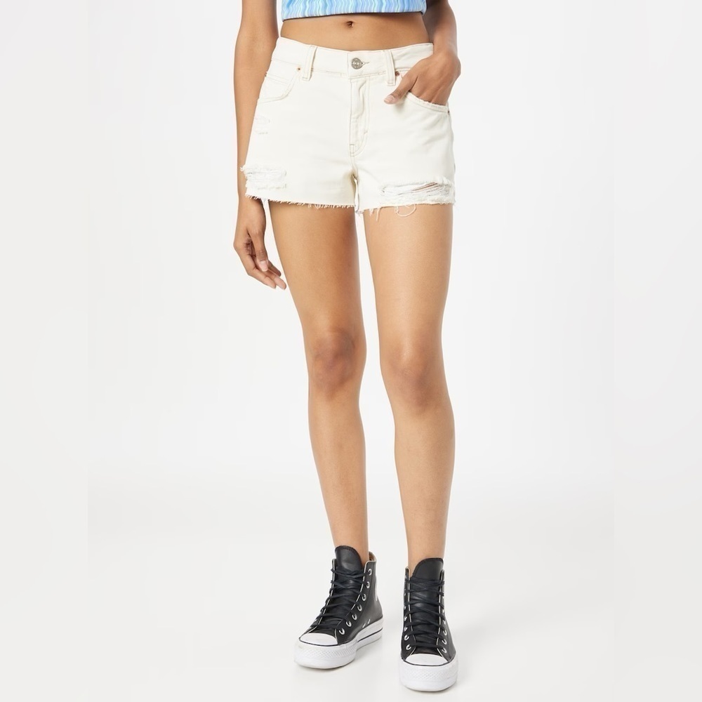 NWT Urban Outfitters Denim Shorts Size 31 Low Rise Harri Neutral Cream Color - Picture 8 of 12